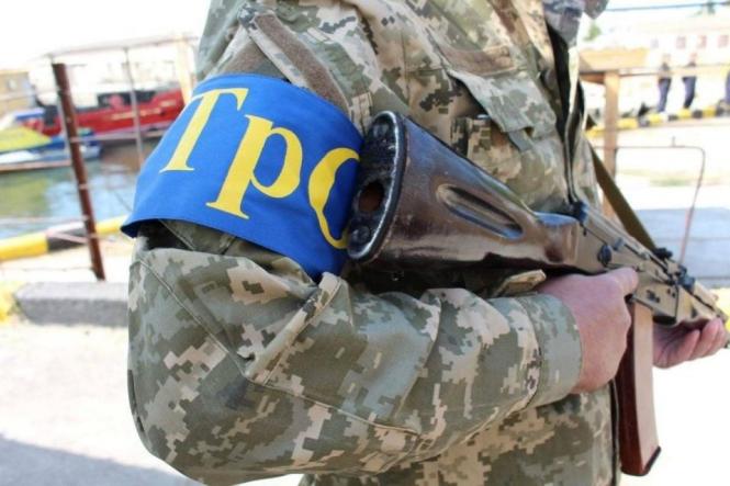 Скільки платять добровольцям, що пішли в ТрО, та як отримати учасника бойових дій? Питання і відповідь