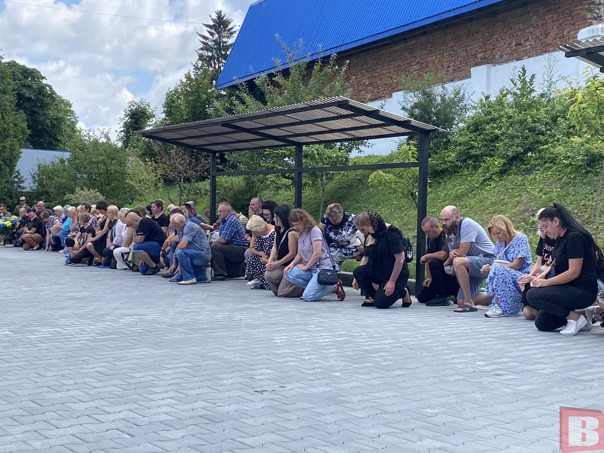 Новини Хмельницького - фото з У Хмельницькому попрощалися з батьком двох донечок - Романом Романюком