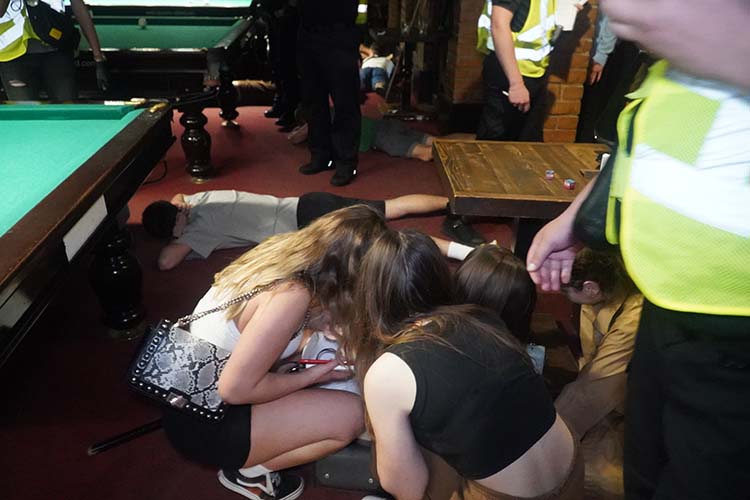 Новини Тернополя - фото з Власник «Лисого» прокоментував нічні обшуки поліції. Каже, заклад був зачинений, а що з наркотиками?