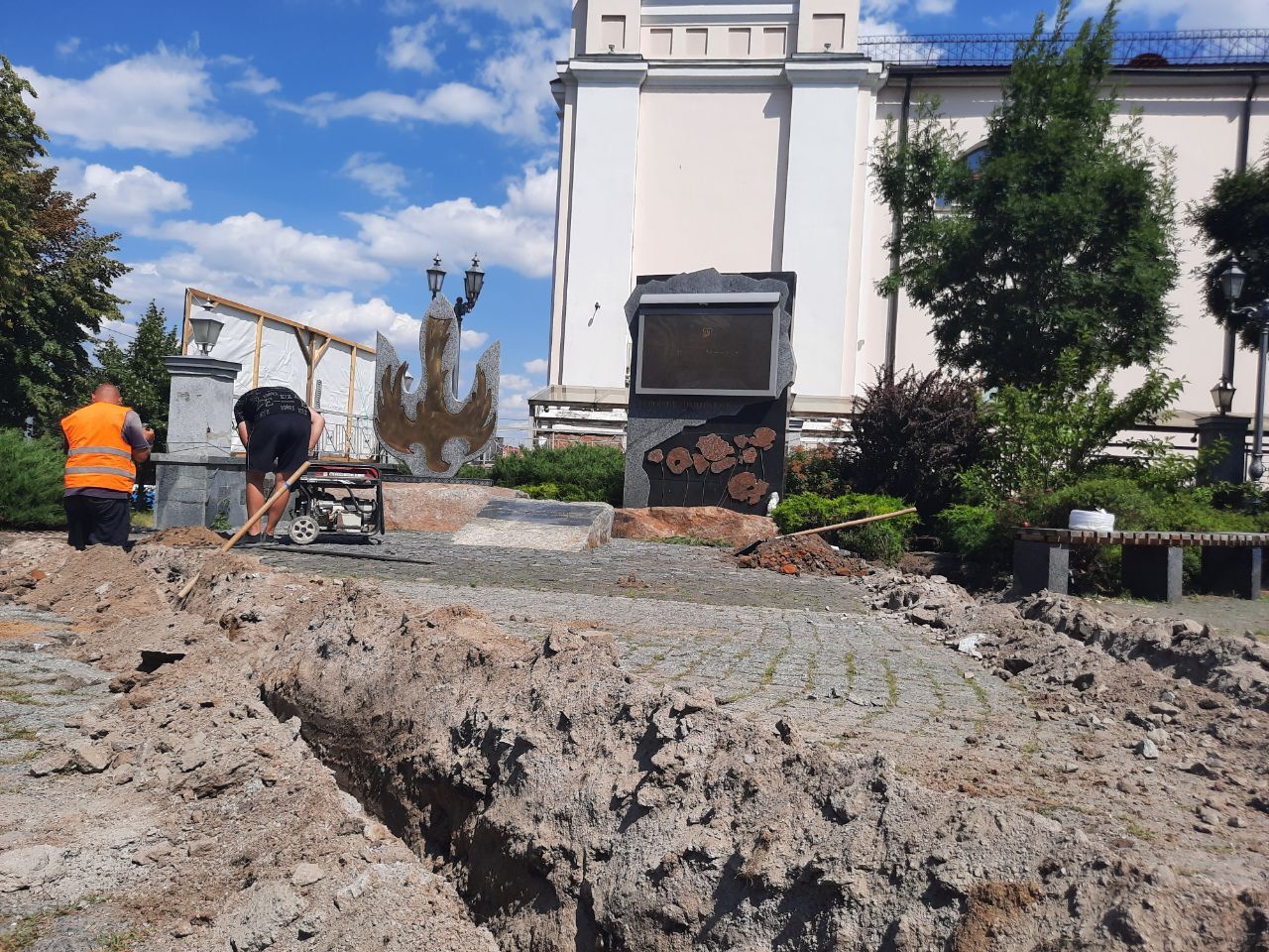 Новини Вінниці - фото з Почали капітальний ремонт площі Шевченка. Що там зараз роблять