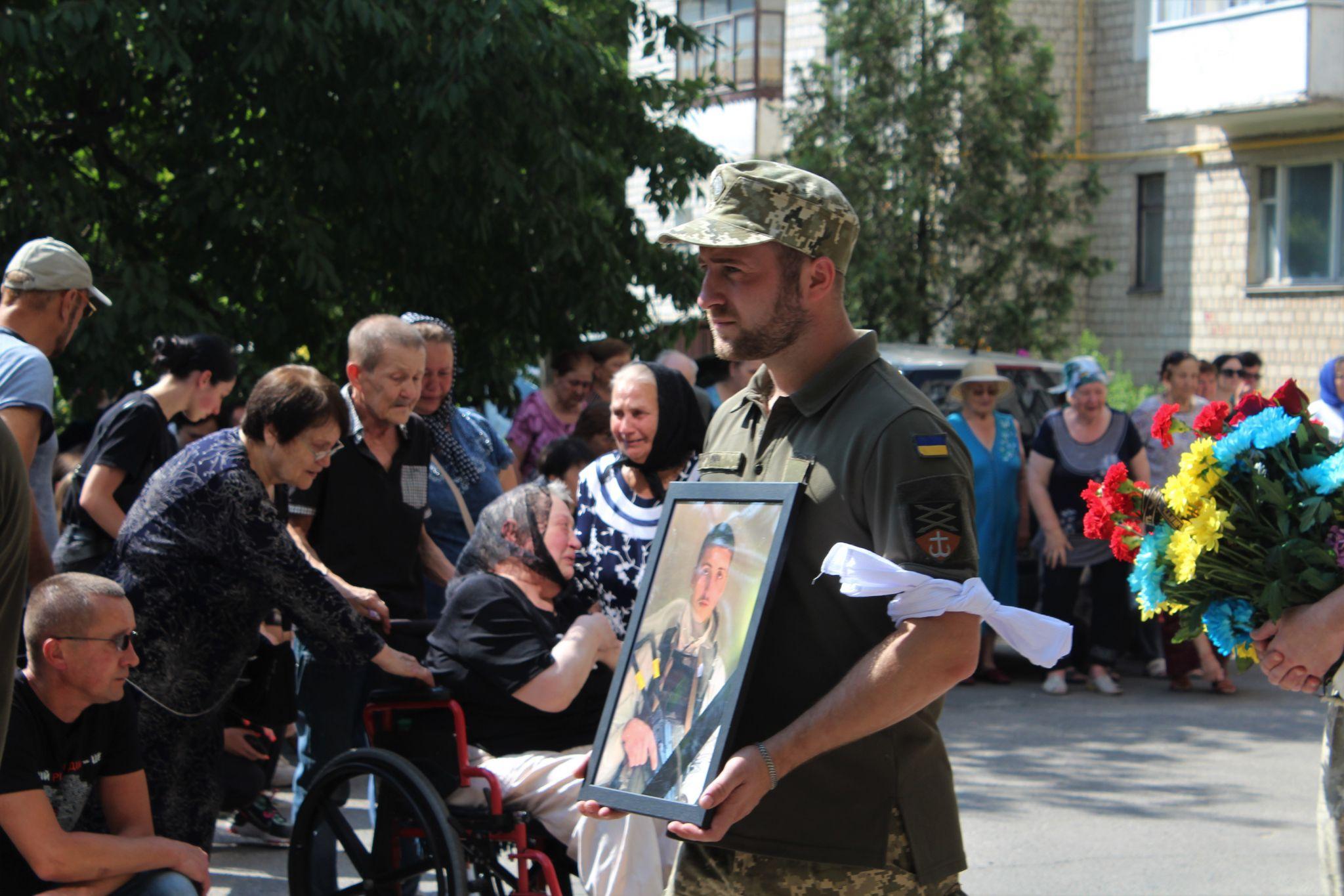 Новини Вінниці - фото з «Він був невиправним веселуном»: у Вінниці попрощалися з Олегом Смірновим