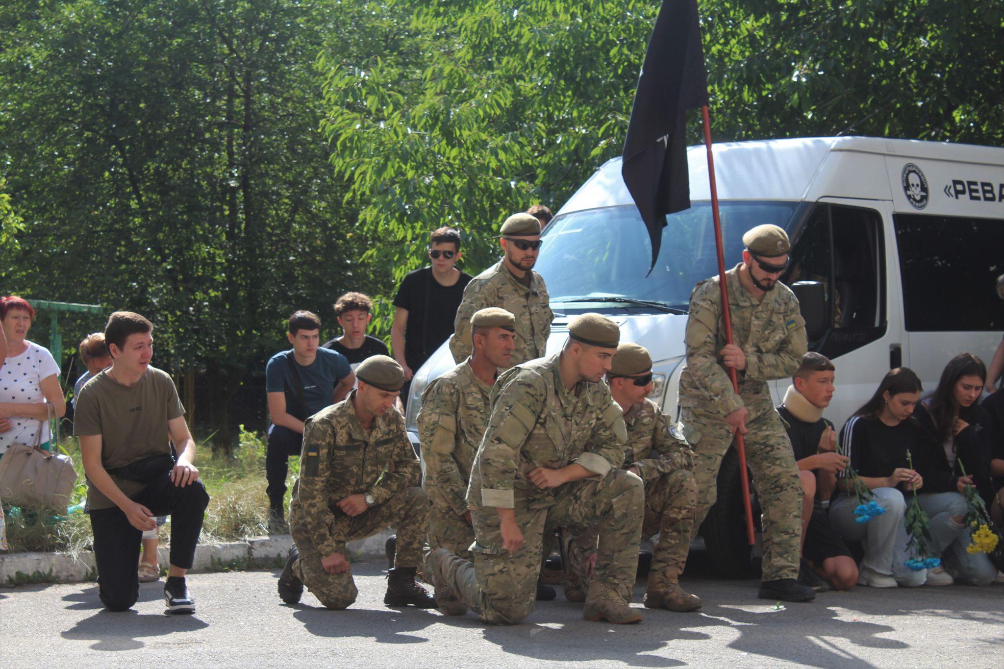 Новини Вінниці - фото з «Він був невиправним веселуном»: у Вінниці попрощалися з Олегом Смірновим