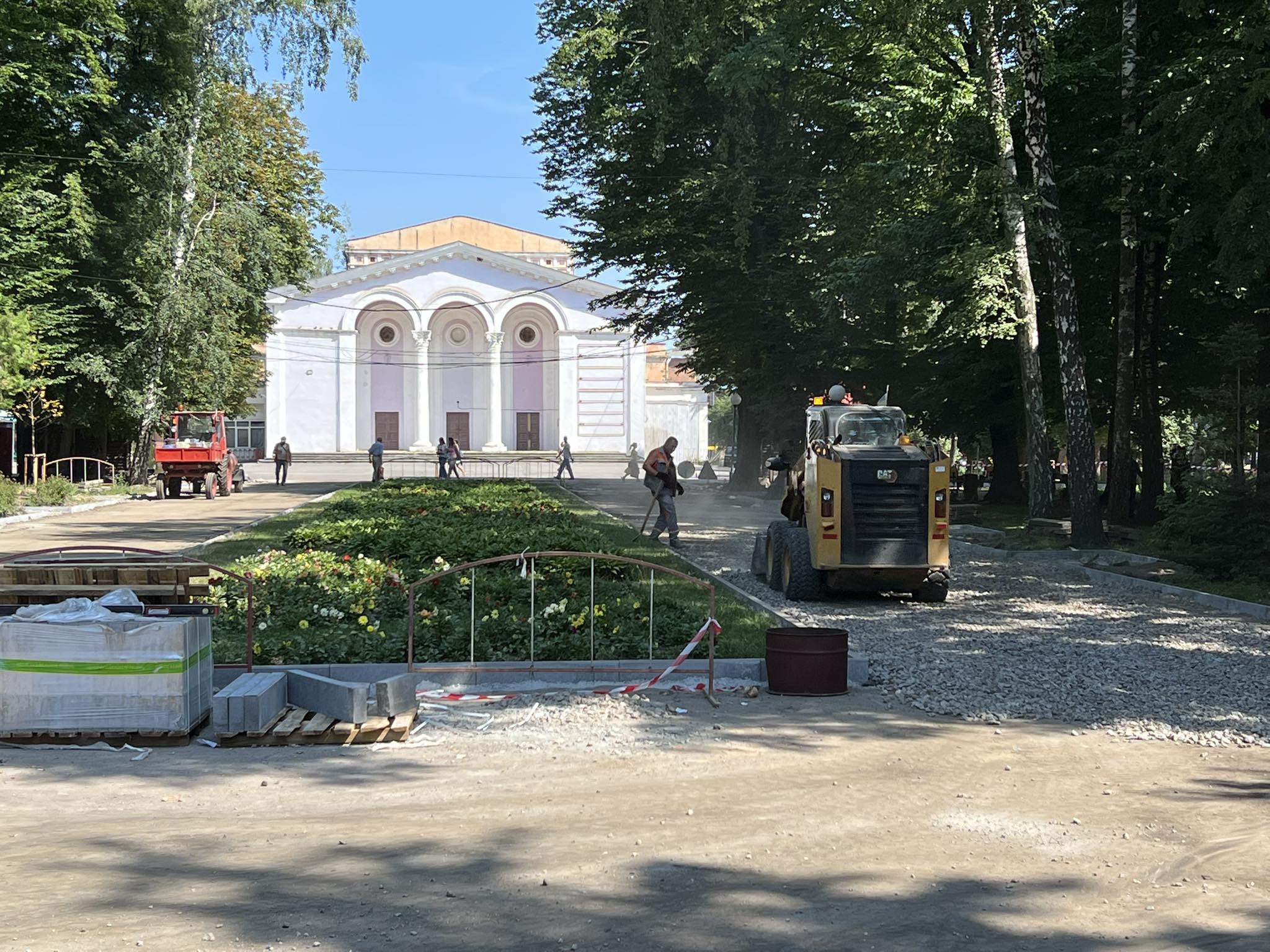 Новини Вінниці - фото з У Центральному парку роблять ремонт. Що там змінюють і скільки це коштує?