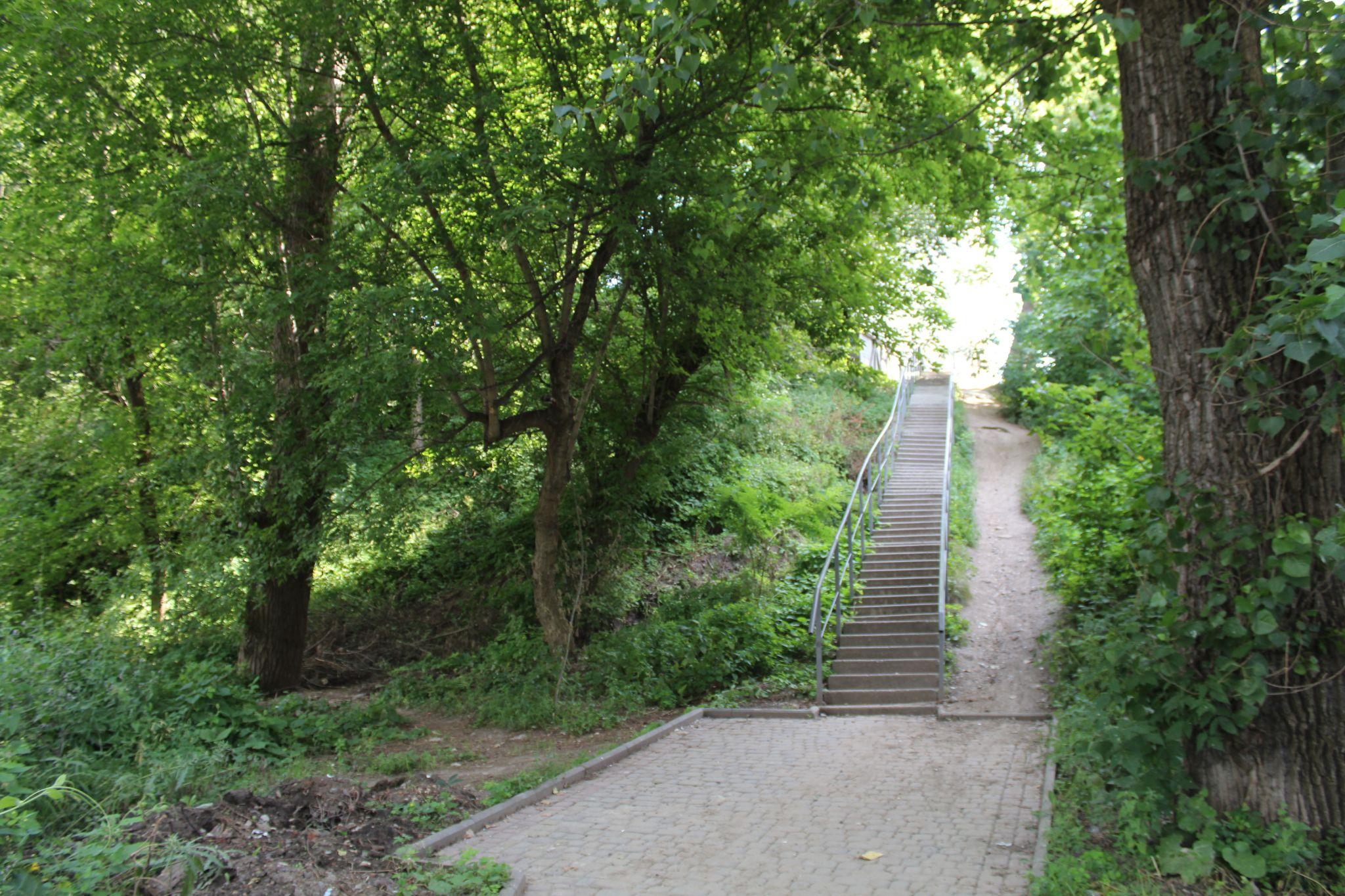 Новини Тернополя - фото з Оновили сходи неподалік «Циганки»: як виглядають зараз?