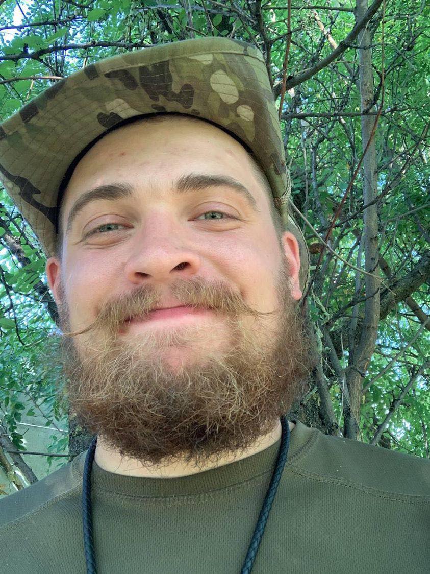 Новини Хмельницького - фото з Останні слова від нього були “люблю”. Спогади про загиблого Тараса Садовніка Нет описания.