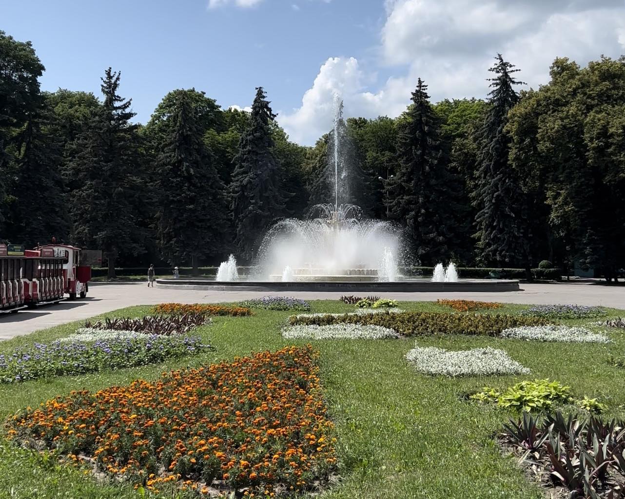 Новини Вінниці - фото з У Центральному парку роблять ремонт. Що там змінюють і скільки це коштує?