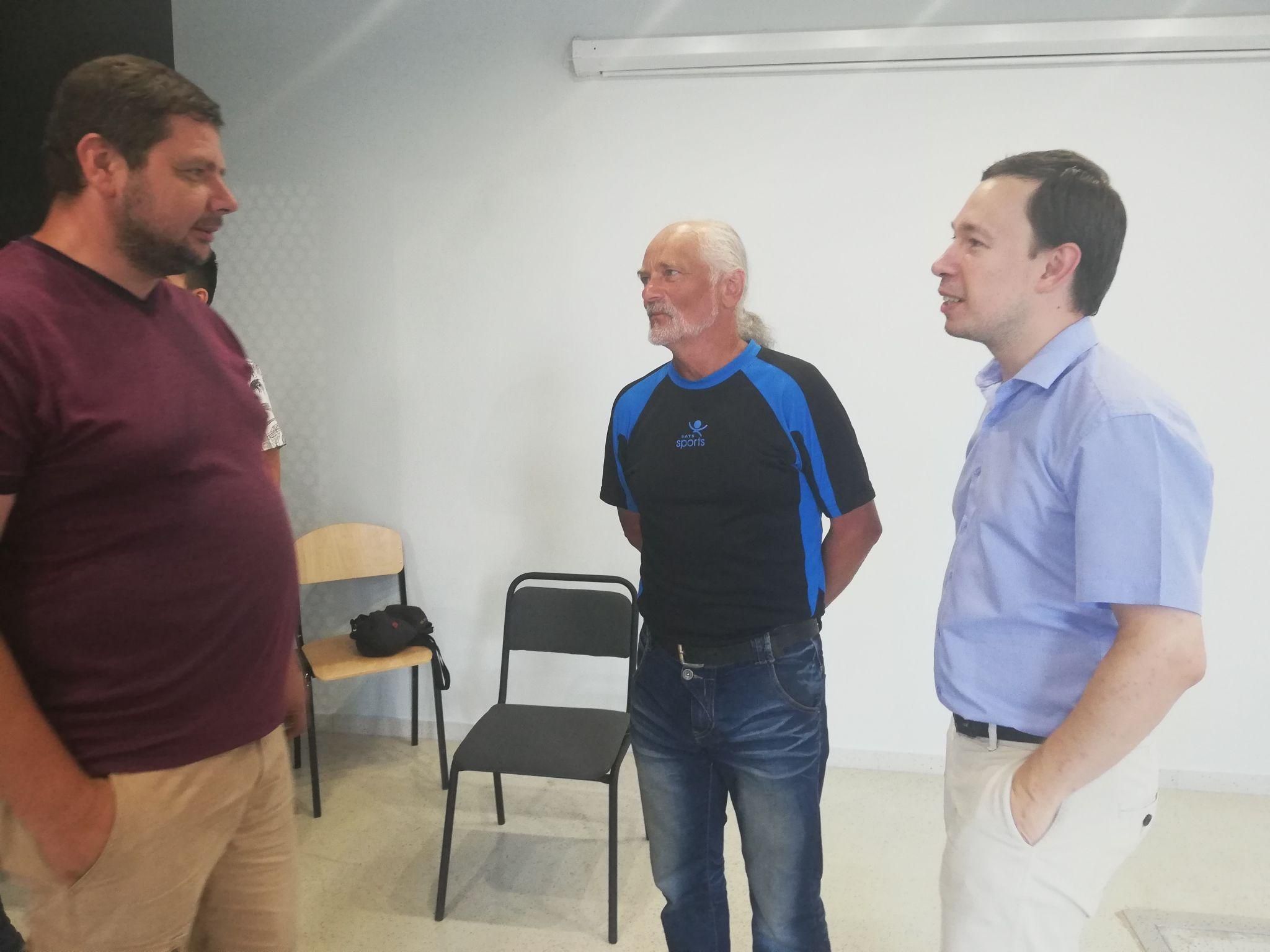 Новини Вінниці - фото з «У вас тут клондайк для фотографів». 50 років ходить пішки по світу сучасний Сковорода