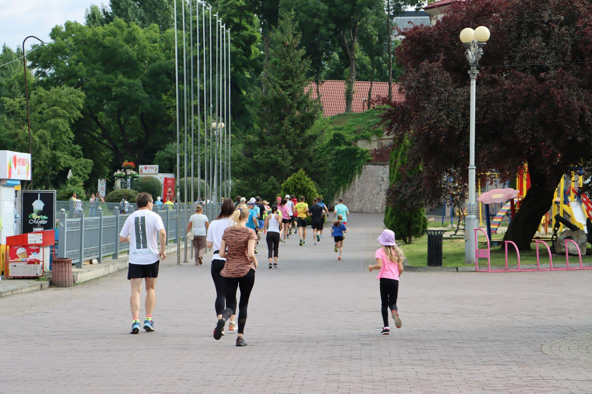 Новини Тернополя - фото з Присвятили спорту роки і долають десятки кілометрів: історії тернопільських бігунів (РЕПОРТАЖ)