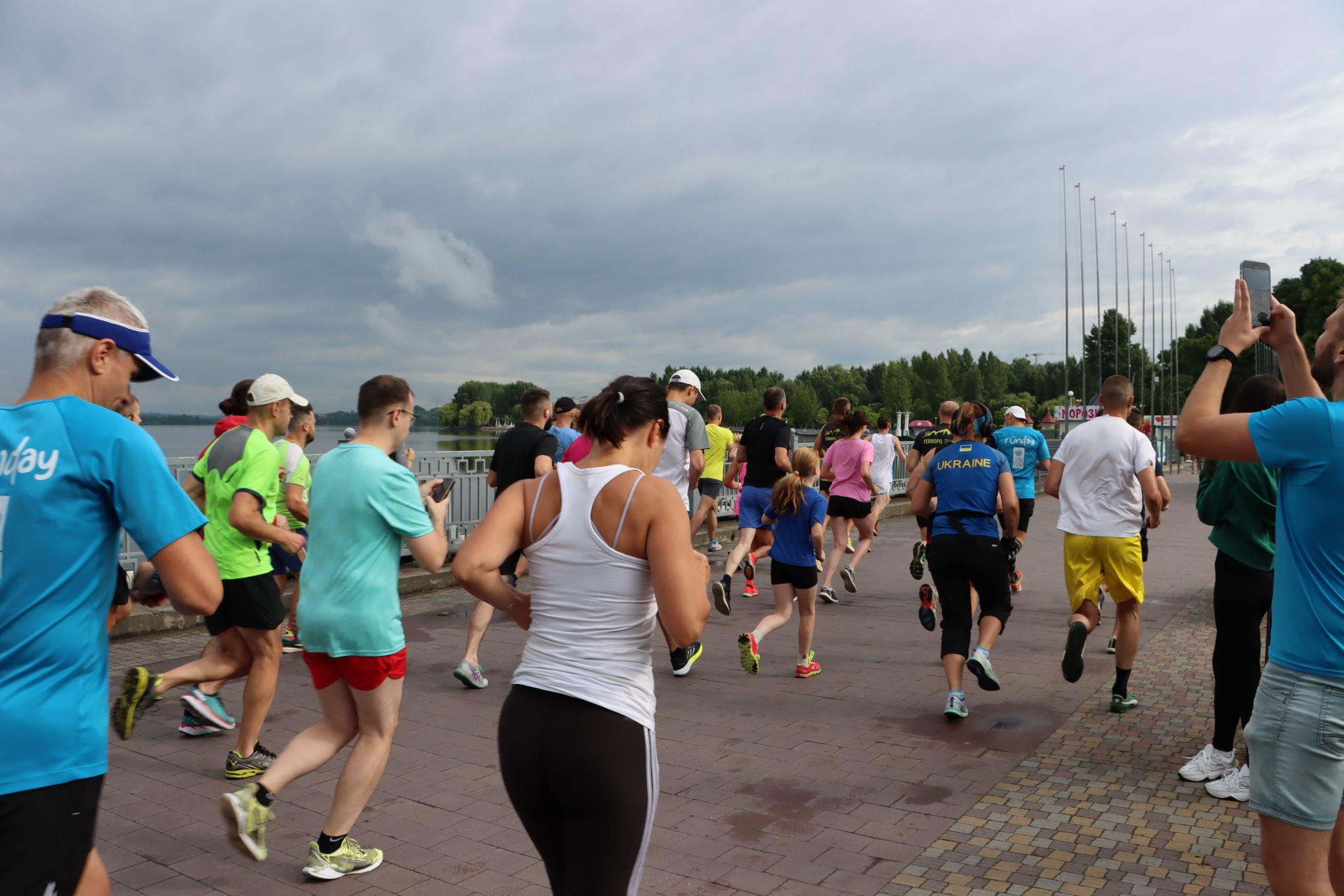 Новини Тернополя - фото з Присвятили спорту роки і долають десятки кілометрів: історії тернопільських бігунів (РЕПОРТАЖ)