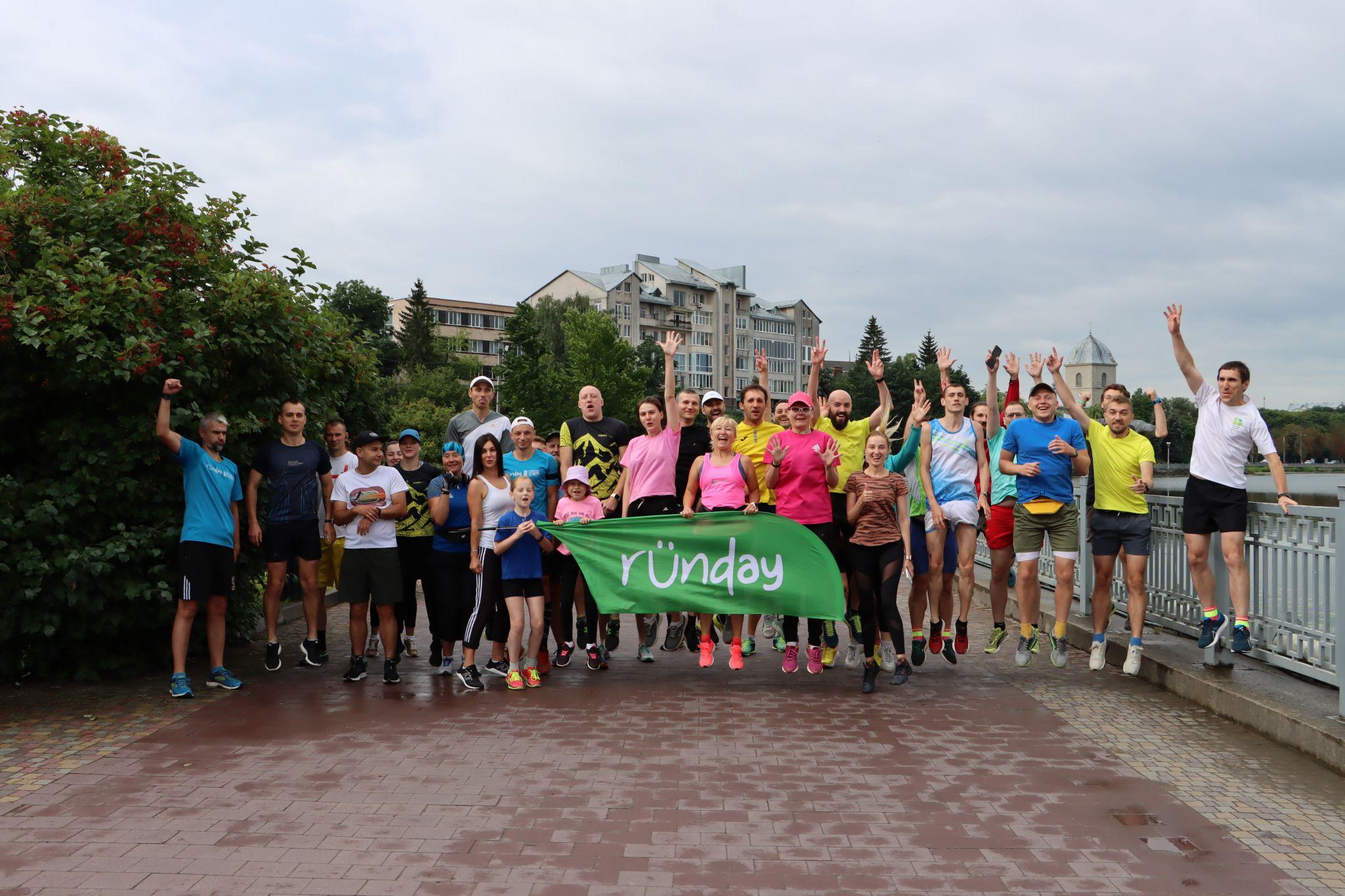 Новини Тернополя - фото з Присвятили спорту роки і долають десятки кілометрів: історії тернопільських бігунів (РЕПОРТАЖ)