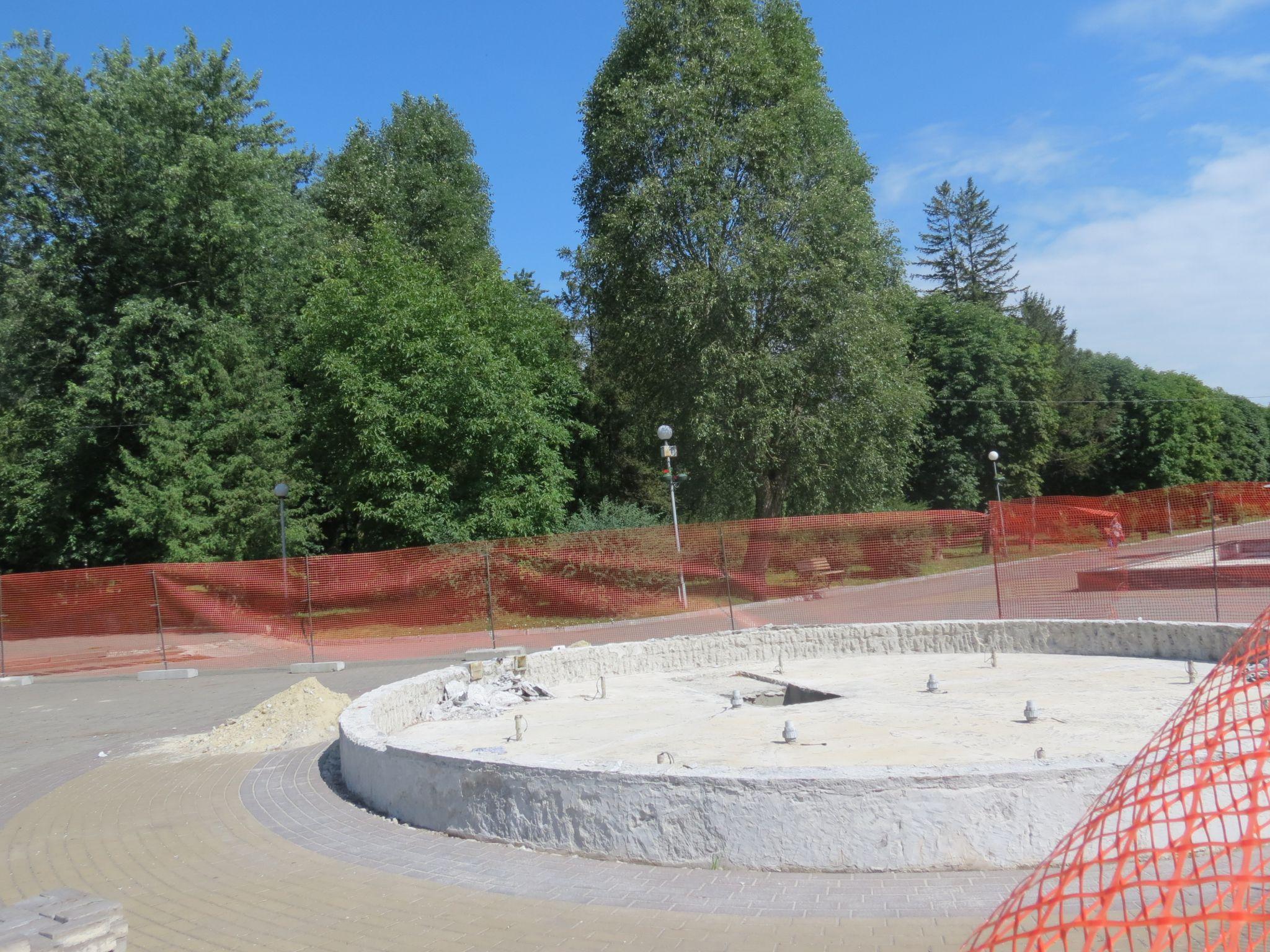 Новини Тернополя - фото з Фонтан у Сопільче почали ремонтувати: які роботи проведуть і скільки грошей виділили?