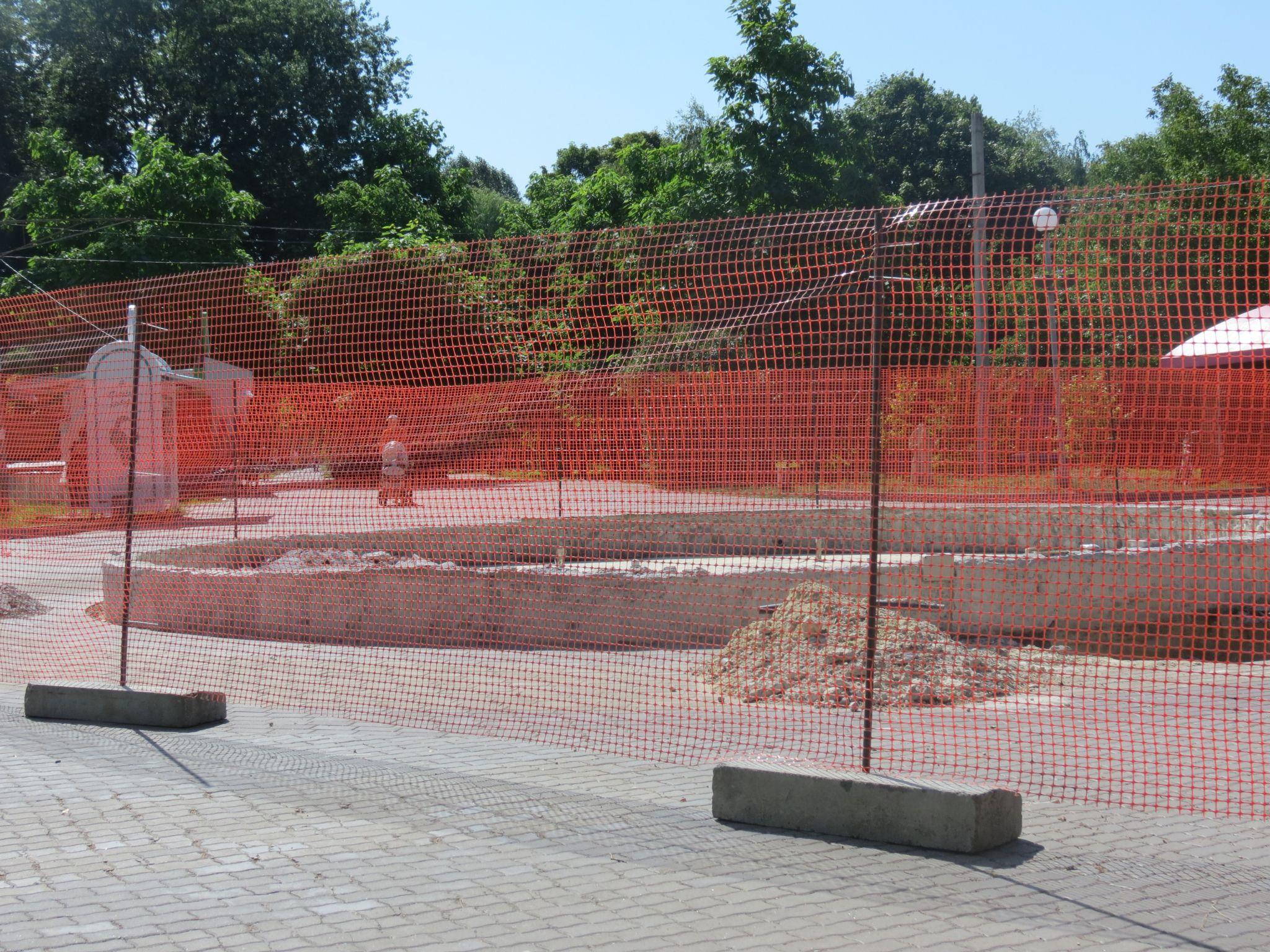 Новини Тернополя - фото з Фонтан у Сопільче почали ремонтувати: які роботи проведуть і скільки грошей виділили?