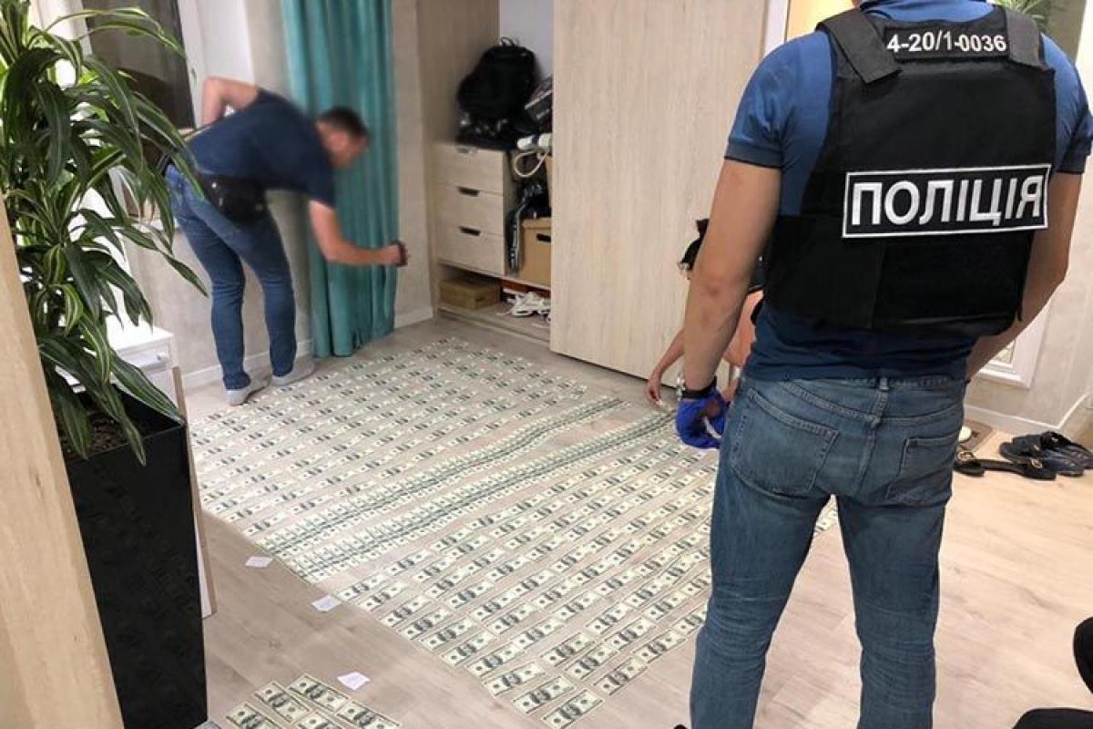 Новини Тернополя - фото з Підробляли алкоголь у промислових масштабах: один з організаторів схеми медик з Тернопільщини