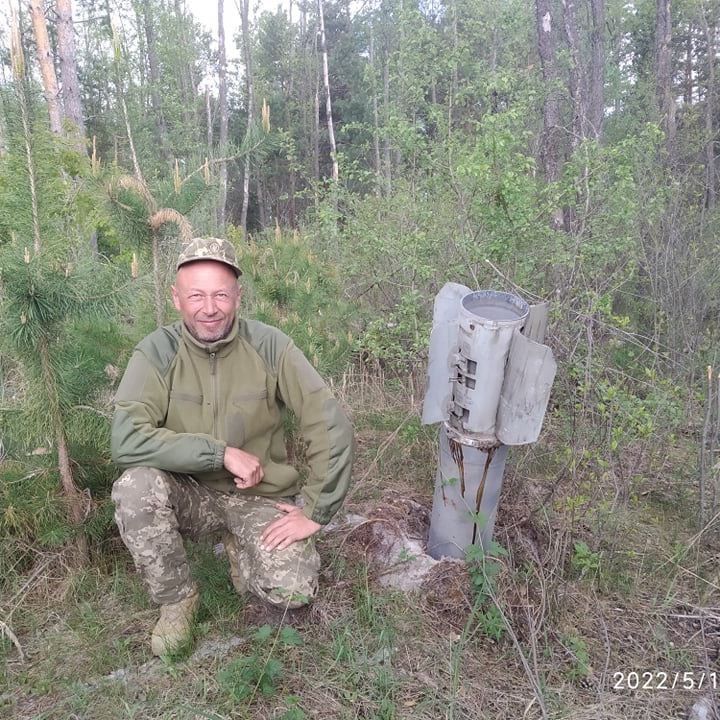 Новини Хмельницького - фото з “12 годин стікав кров’ю в окопі”. Рідні загиблого Геннадія Леха просять присвоїти йому звання Героя