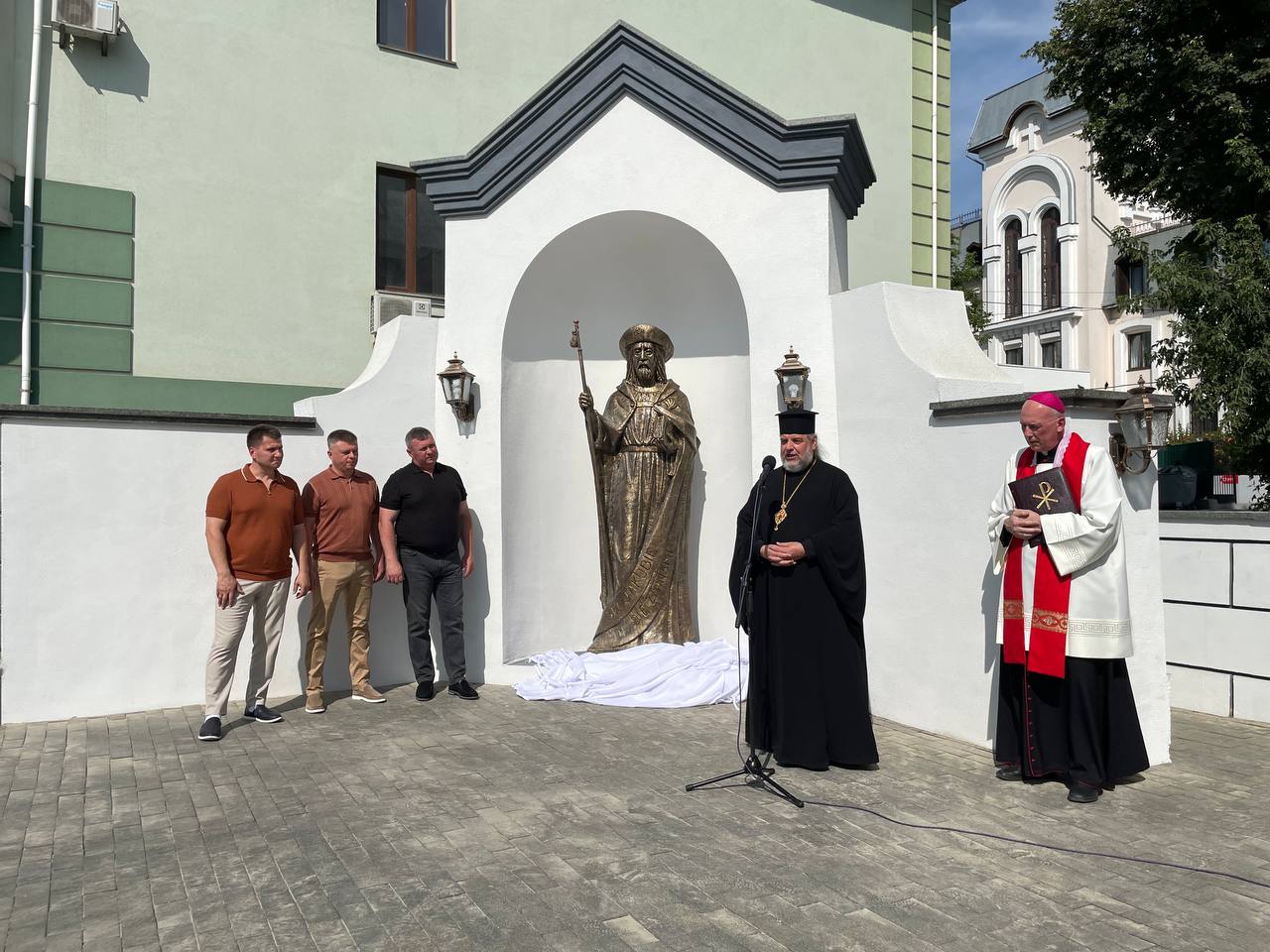 Новини Вінниці - фото з У Вінниці відкрили відправну точку Подільського шляху святого Якова