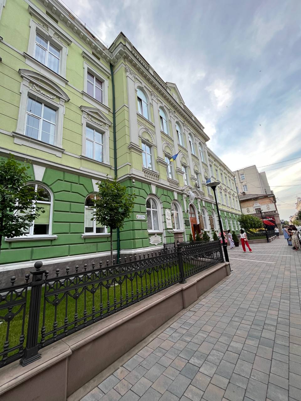 Новини Тернополя - фото з Батьки готові до радикальних дій: скандал за об'єднання Гімназії Франка та техліцею набирає нових обертів