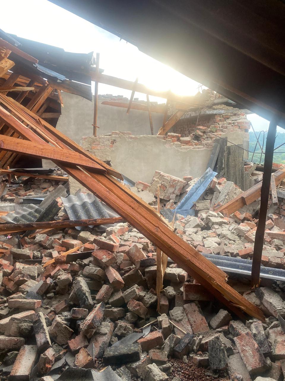 Новини Тернополя - фото з Негода на Тернопільщині: яких збитків наробили град і сильний вітер