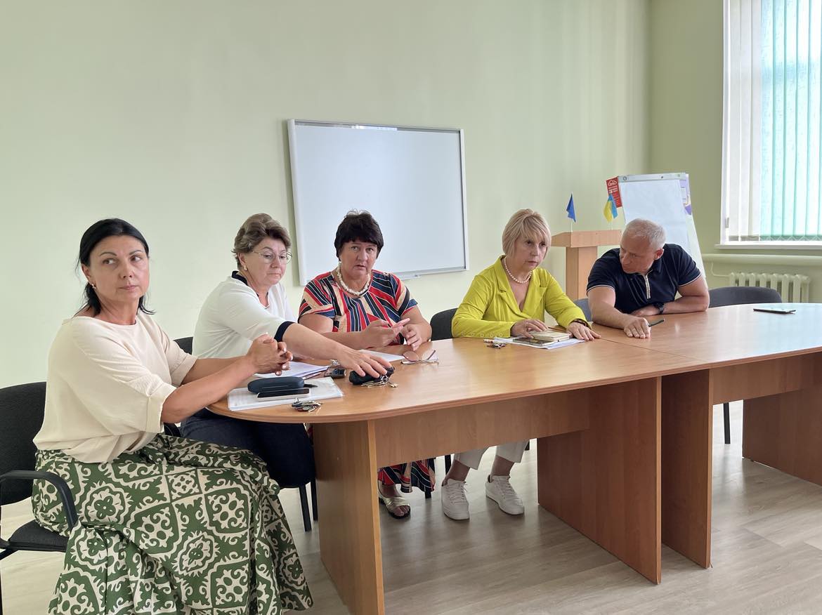 Новини Тернополя - фото з Батьки готові до радикальних дій: скандал за об'єднання Гімназії Франка та техліцею набирає нових обертів