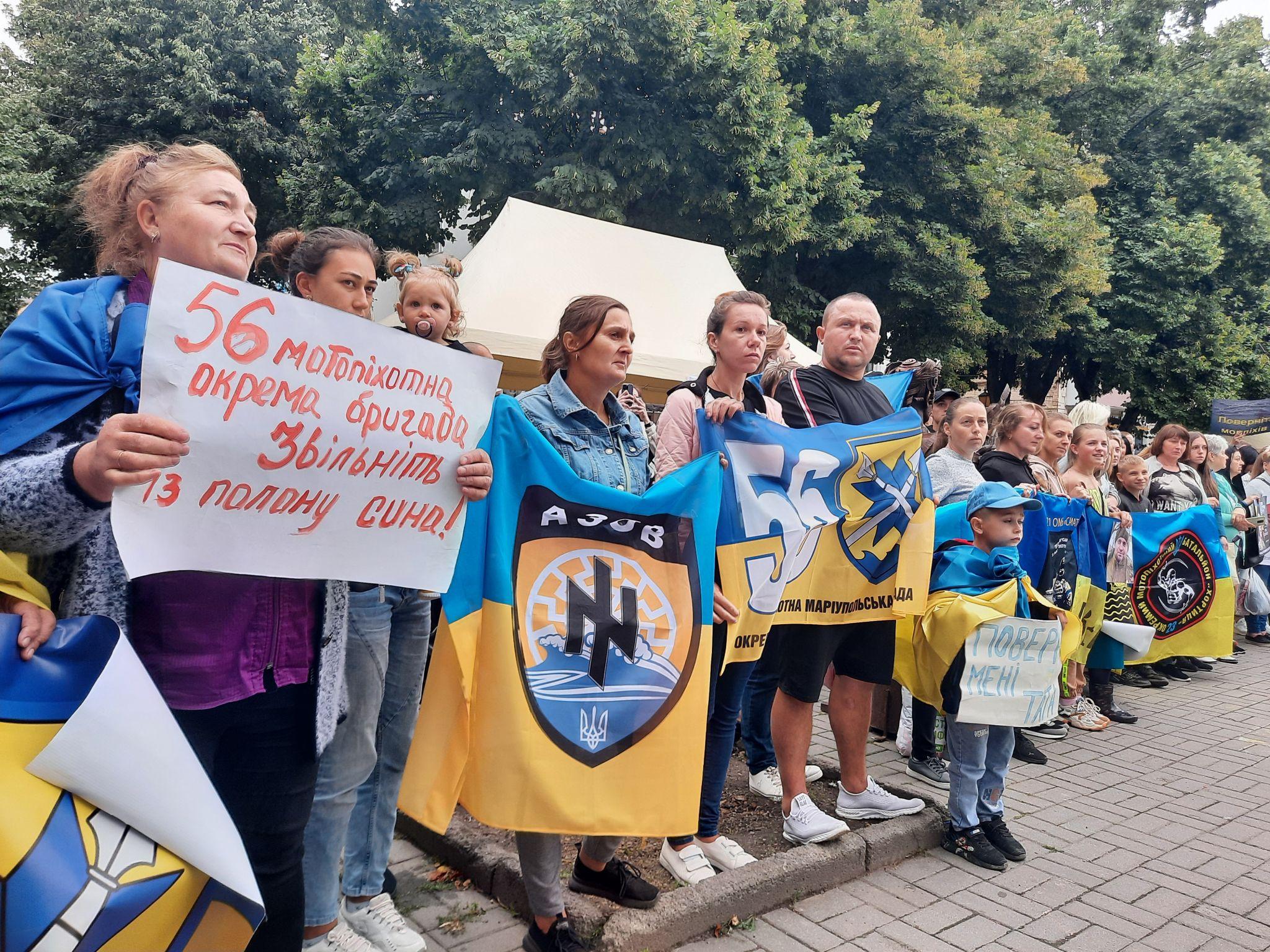 Новини Вінниці - фото з «Вірні завжди повинні бути вдома»: у Вінниці провели акцію на підтримку військовополонених