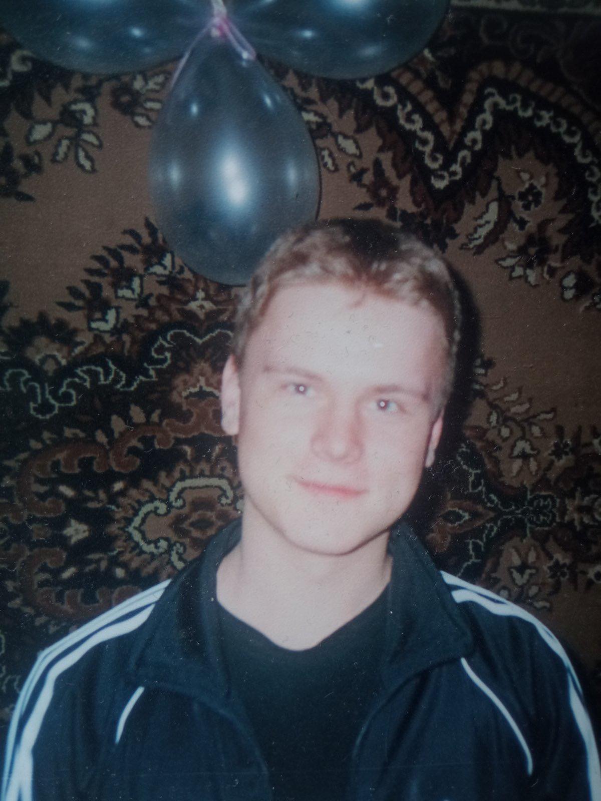 Новини Хмельницького - фото з Портрети Героїв: спогади про загиблого Артема Задоянчука, який пів року був безвісти зниклим Нет описания.