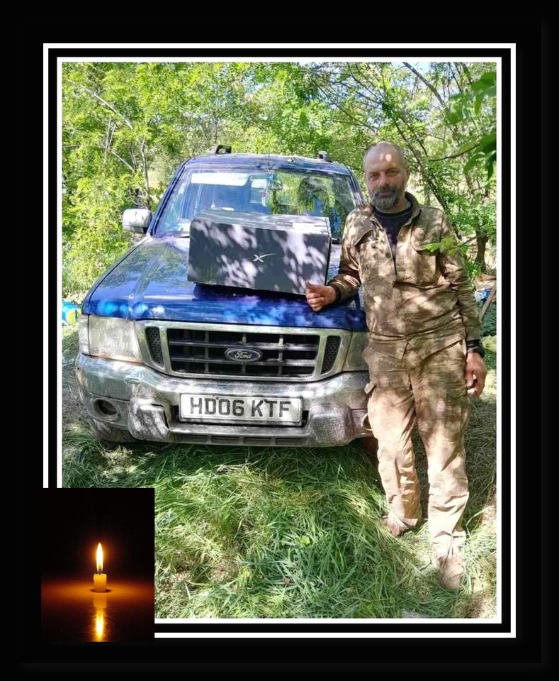 На зображенні може бути: 1 особа, автомобіль та текст