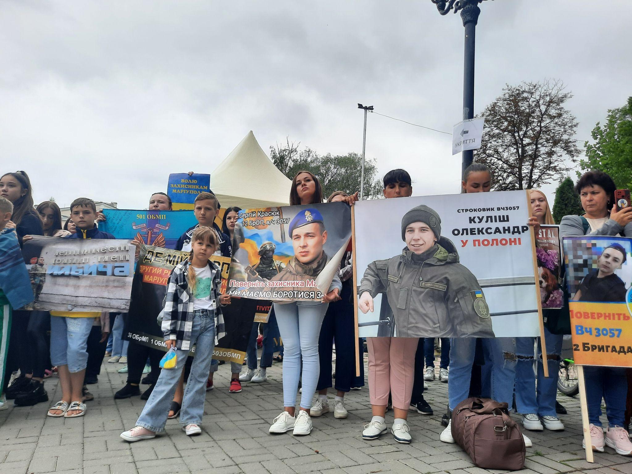 Новини Вінниці - фото з «Вірні завжди повинні бути вдома»: у Вінниці провели акцію на підтримку військовополонених