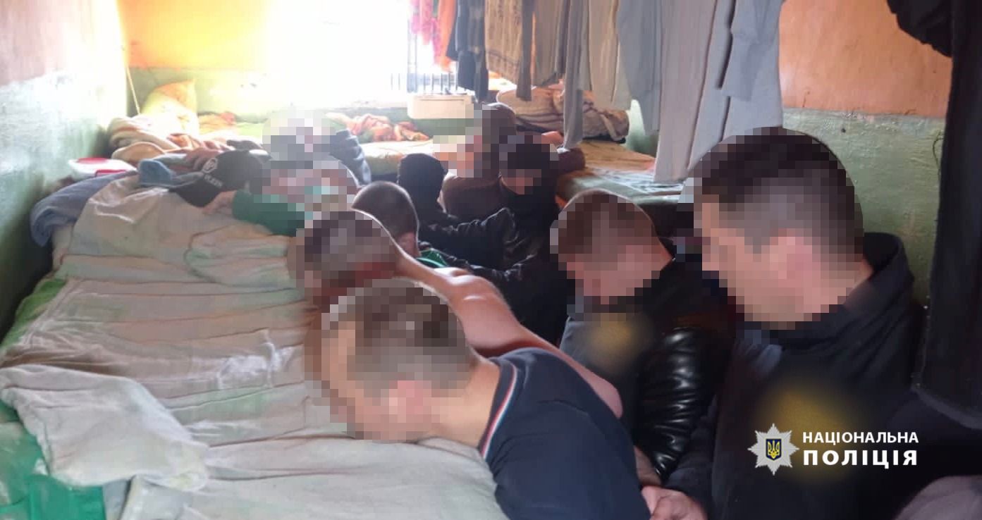 Новини Вінниці - фото з «Представники служб таксі» розводили людей на гроші. Телефонних шахраїв знайшли в СІЗО