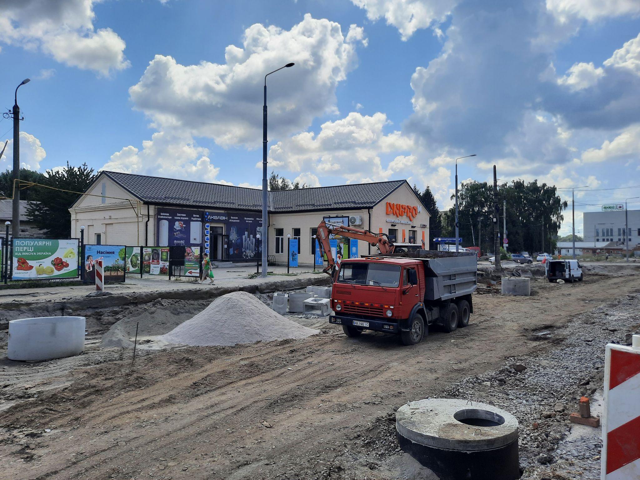 Новини Вінниці - фото з Колії проклали вздовж майже всієї вулиці: як виглядає реконструкція на Батозькій