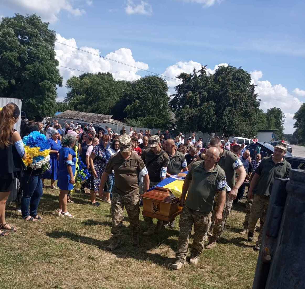 Новини Хмельницького - фото з Поклали життя за свободу. На війні загинули четверо військових з Хмельниччини