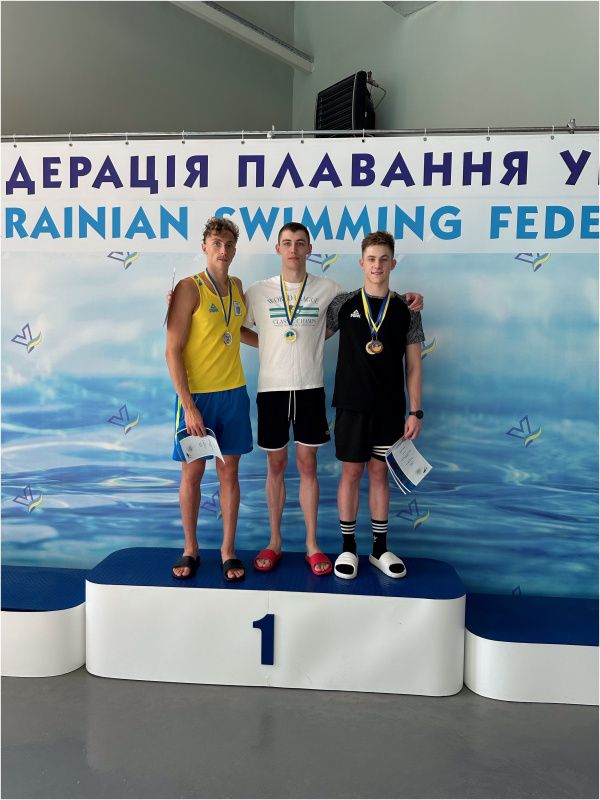 Новини Тернополя - фото з Тернополянин здобув золоту та срібну нагороди на чемпіонаті України з плавання