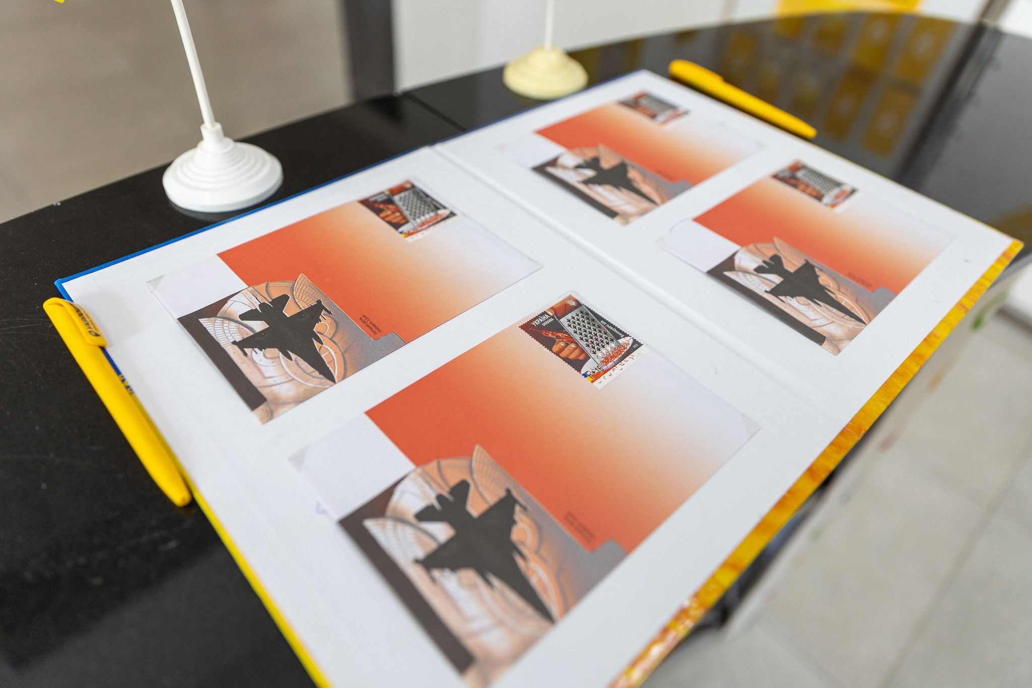 Новини Тернополя - фото з У Тернополі відбулось спецпогашення поштової марки «Винищувачі зла»