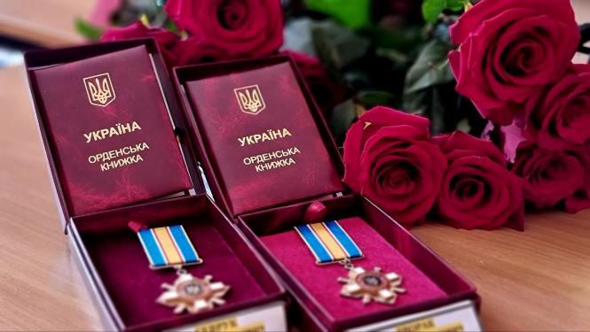 Новини Хмельницького - фото з Посмертно нагородили хмельницьких рятувальників, які загинули внаслідок прильоту "шахедів"