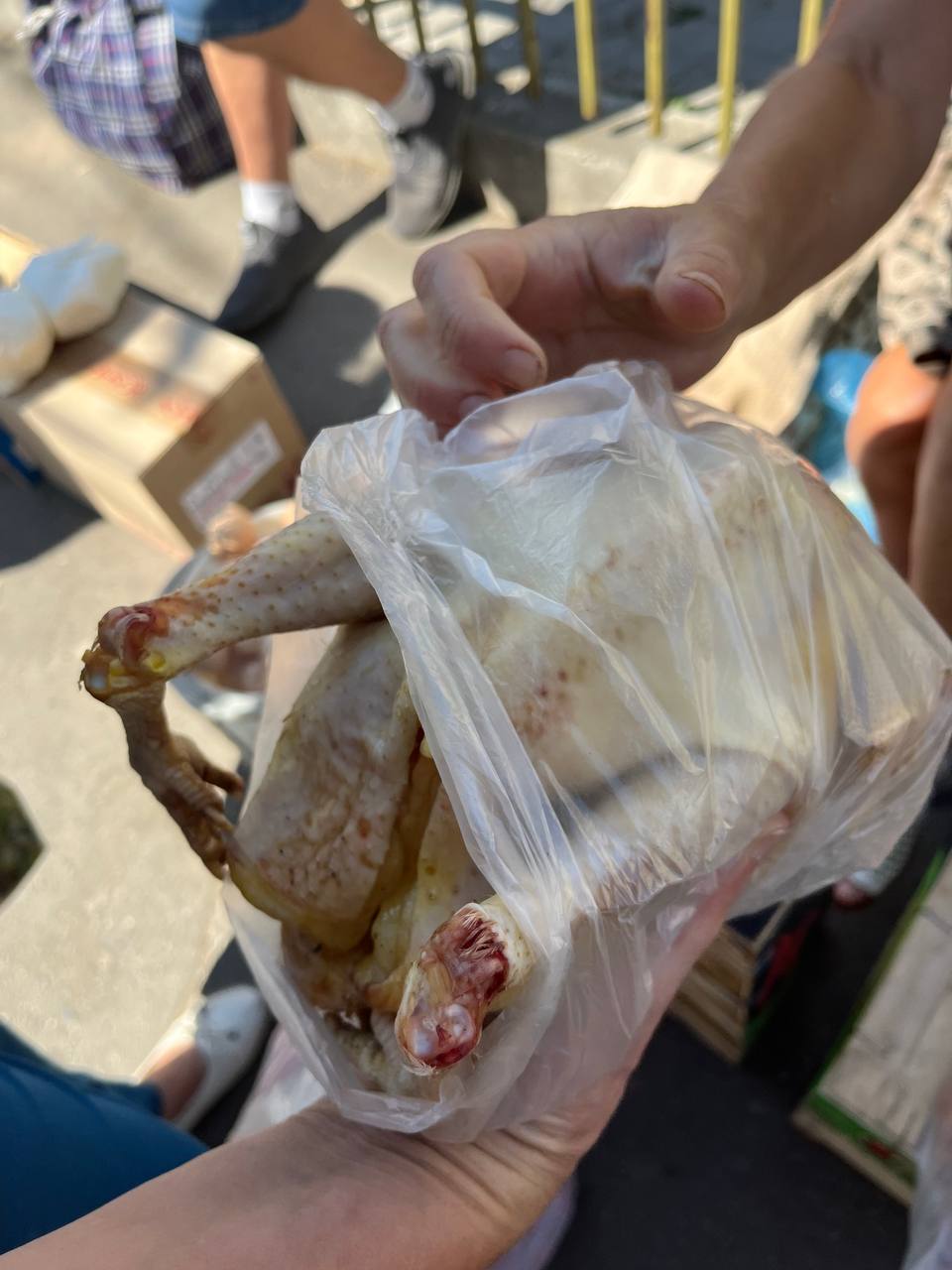 Новини Тернополя - фото з Скільки коштують продукти на стихійному ринку: ми дізналися ціни та чи продадуть дешевше