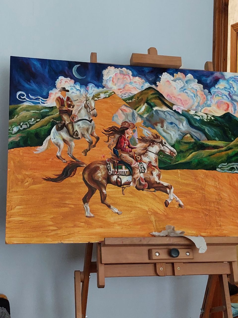 Новини Тернополя - фото з У свої 15 розписує стіни та створює дзеркала з елементами вітражу: історія тернополянки Марії Солтис