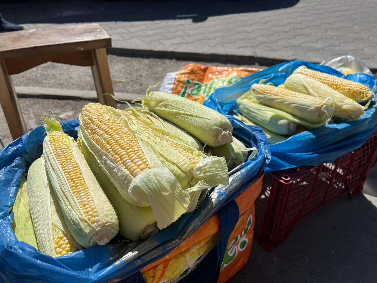 Новини Тернополя - фото з Скільки коштують продукти на стихійному ринку: ми дізналися ціни та чи продадуть дешевше