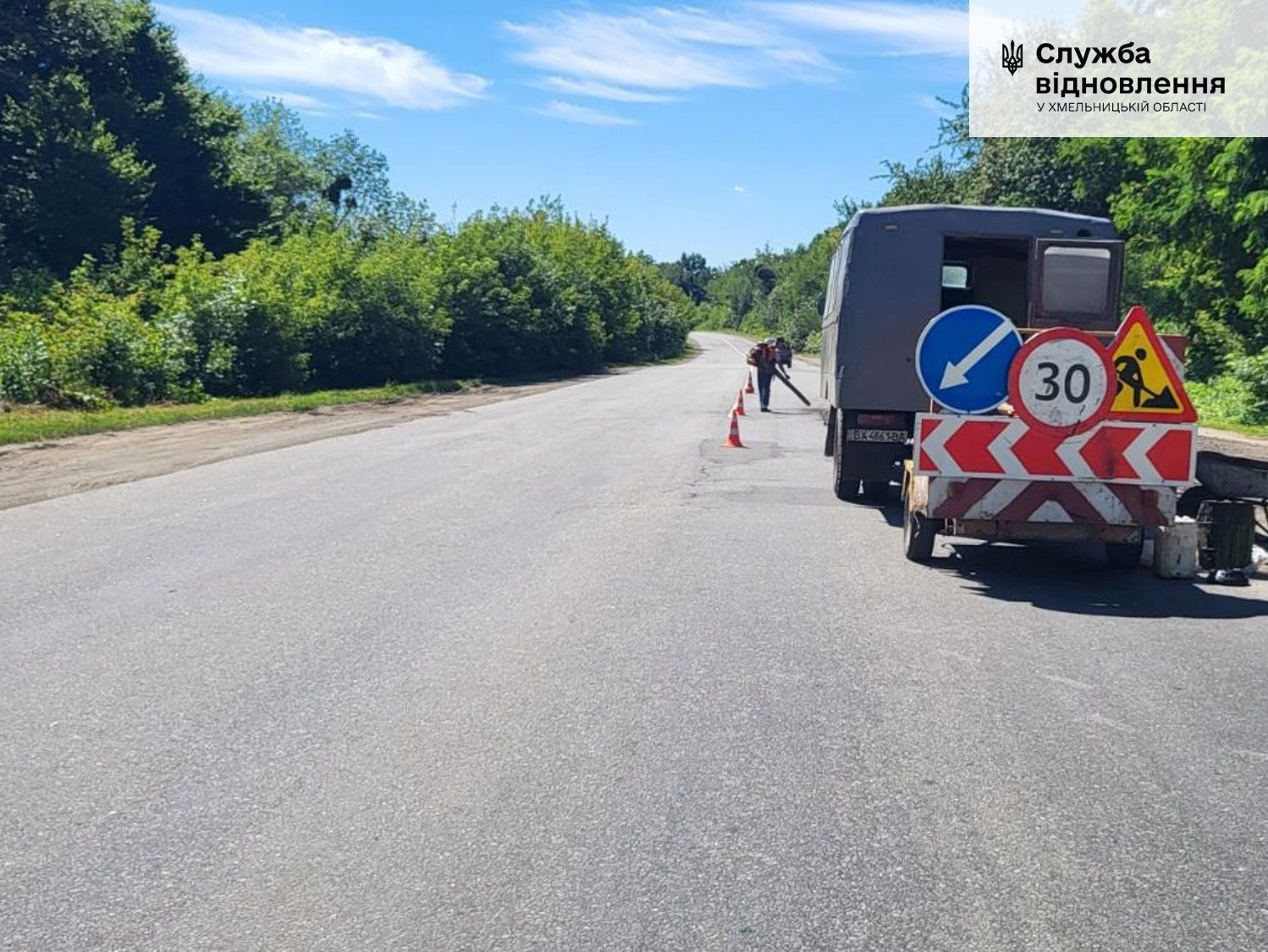Новини Хмельницького - фото з Дорожники “латають” ями на шести ділянках в Хмельницькій області. Де саме?