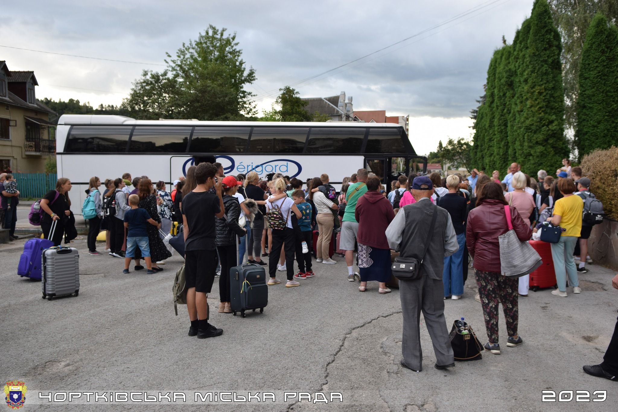 Новини Тернополя - фото з Діти військових із Чортківщини поїхали на безкоштовний відпочинок за кордон