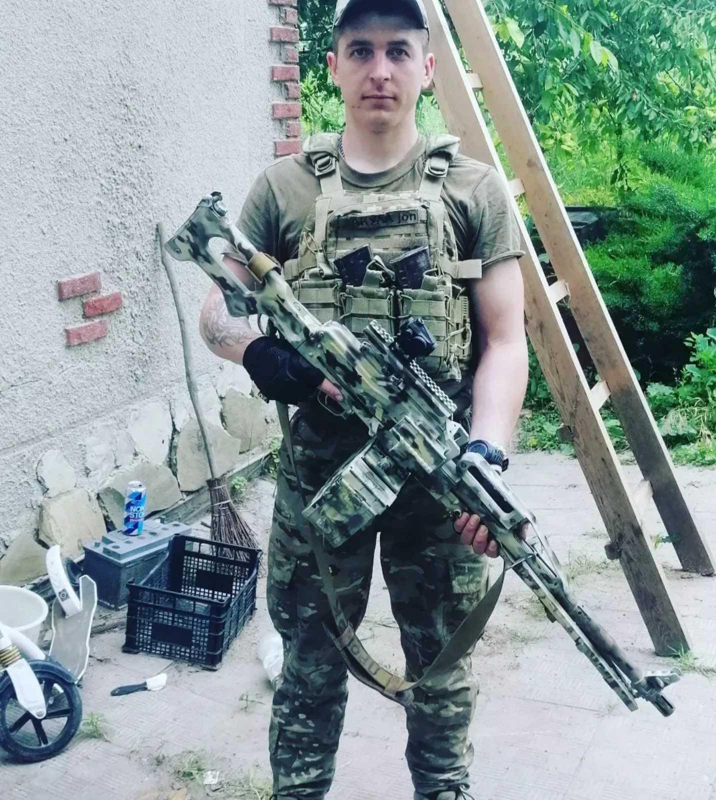 Новини Хмельницького - фото з Їхнє тіло змінила війна: історія військового з Хмельниччини, якому ампутували ногу Нет описания.