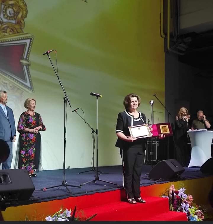 Новини Хмельницького - фото з Заввідділенням Хмельницької міської лікарні нагородили “Медичним Оскаром”