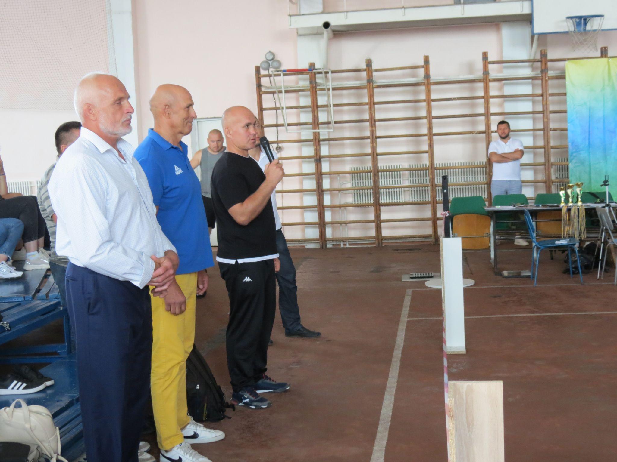 Новини Вінниці - фото з 220 разів за 15 хвилин. Провели турнір гирьовиків імені чемпіона світу Юрія Курячого