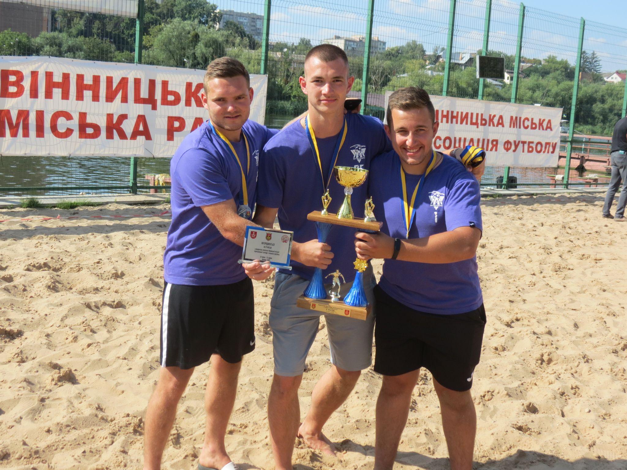 Новини Вінниці - фото з На відкритому чемпіонаті Вінницької громади з пляжного футболу встановили рекорд масовості