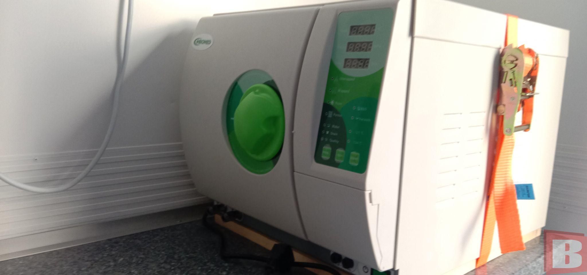 Новини Хмельницького - фото з На Хмельниччині виготовили пересувний стоматкабінет для військових (ФОТО)