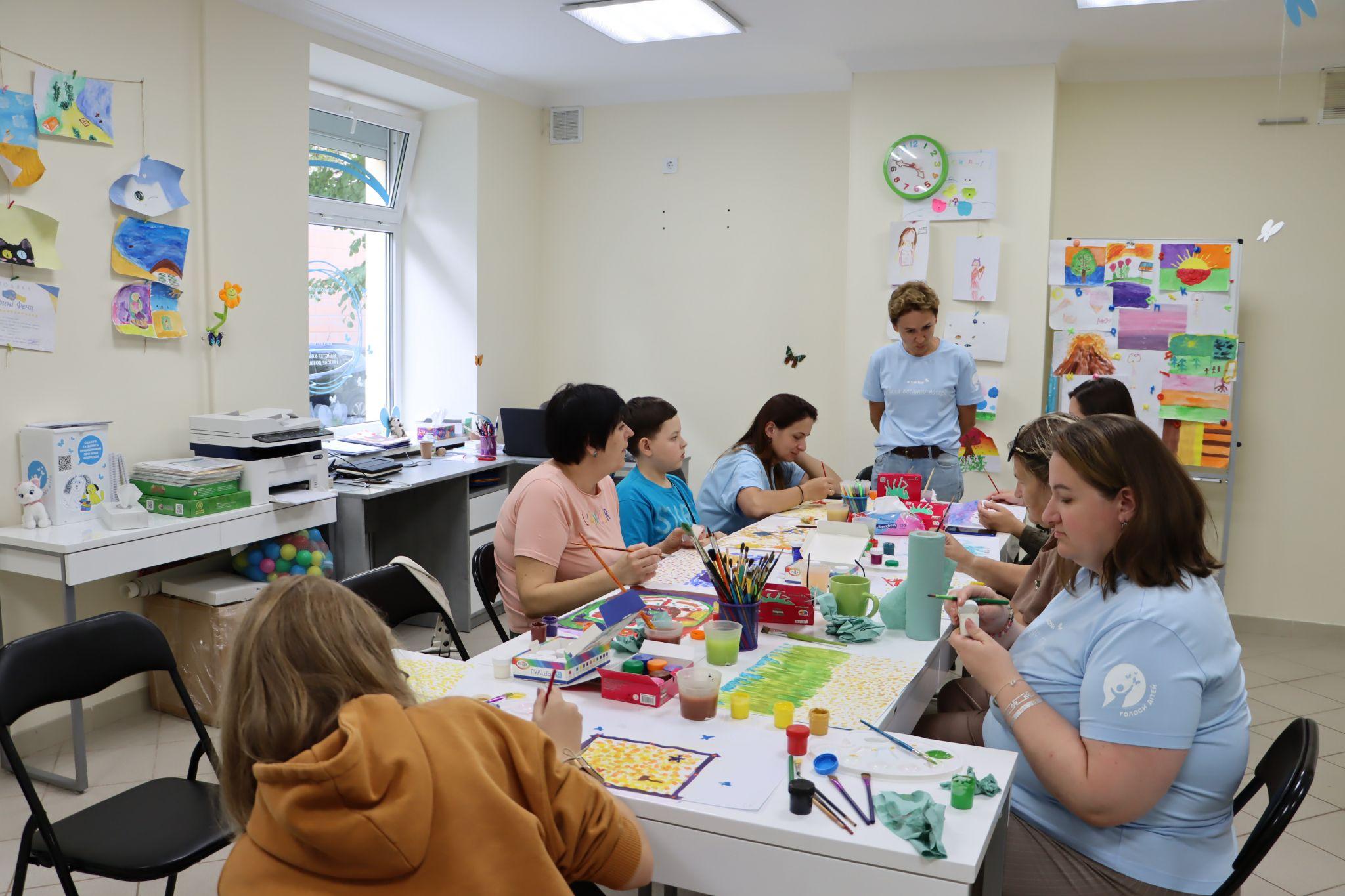 Новини Тернополя - фото з Як у Тернополі дітям допомагають відволіктись від війни (РЕПОРТАЖ)