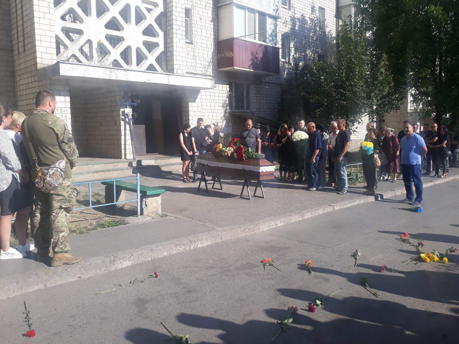Новини Вінниці - фото з Ціна звільнених земель — життя Героїв. У Вінниці попрощались з морпіхом Сергієм Петуховським