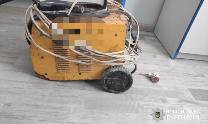 Новини Козятина - фото з У козятинчанина поцупили зварювальний апарат. Крадій — його напарник