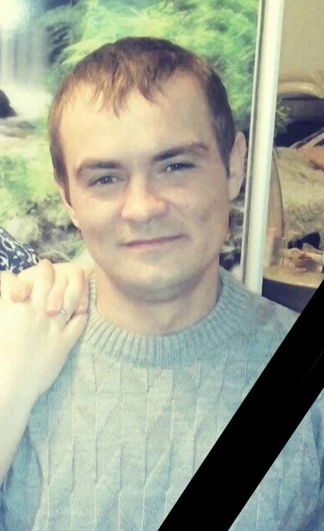 Новини Тернополя - фото з У Кременці попрощаються із загиблим Героєм – матросом Анатолієм Цитовичем