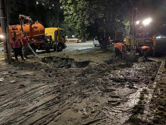 Новини Вінниці - фото з Нічна серйозна аварія на магістральному водогоні: коли повернуть воду