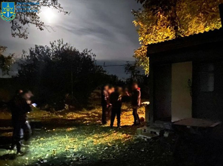 Новини Хмельницького - фото з Два мільйони компенсації та 11 років в’язниці: судили чоловіка, який зарізав сусіда