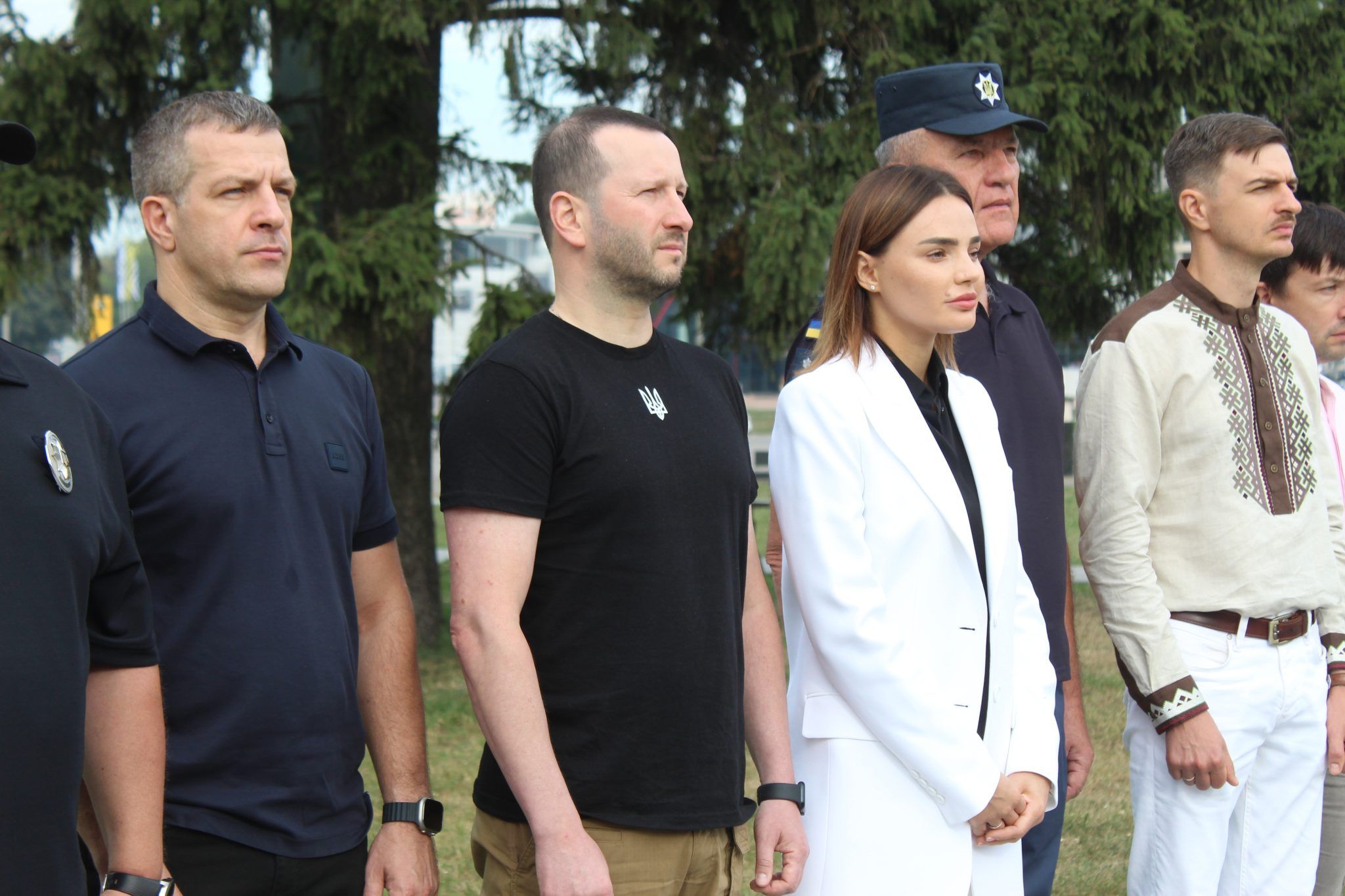 Новини Хмельницького - фото з В дендропарку "Поділля" підняли найбільший прапор на території Хмельницької області