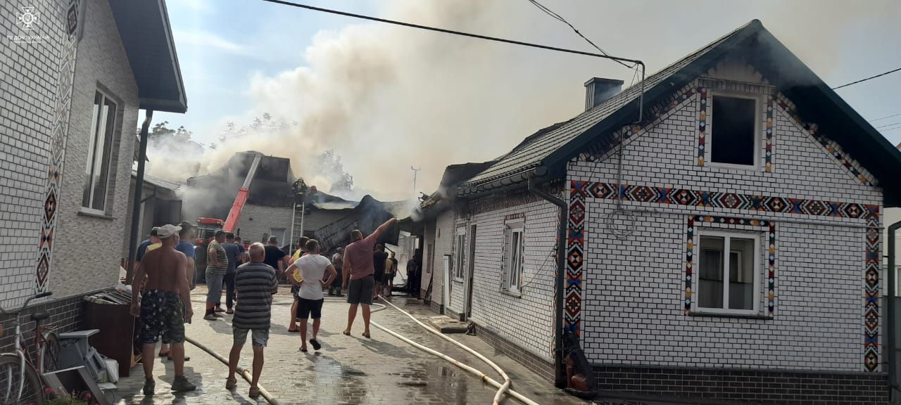 Новини Тернополя - фото з На Чортківщині полум'я охопило дві господарські будівлі